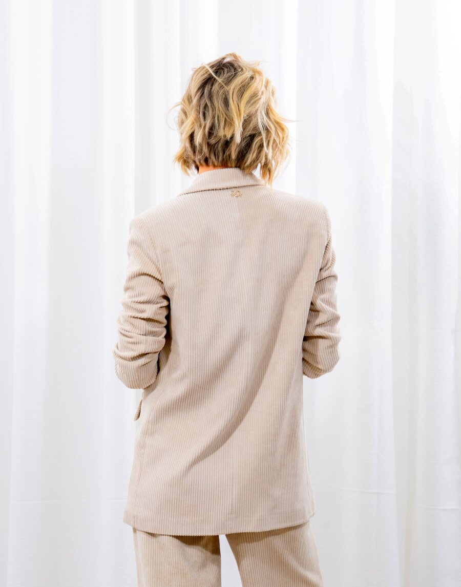173384_01_65786.jpg
