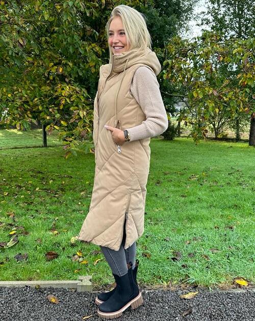 lange bodywarmer Emma met ritsen opzij zwart - 2