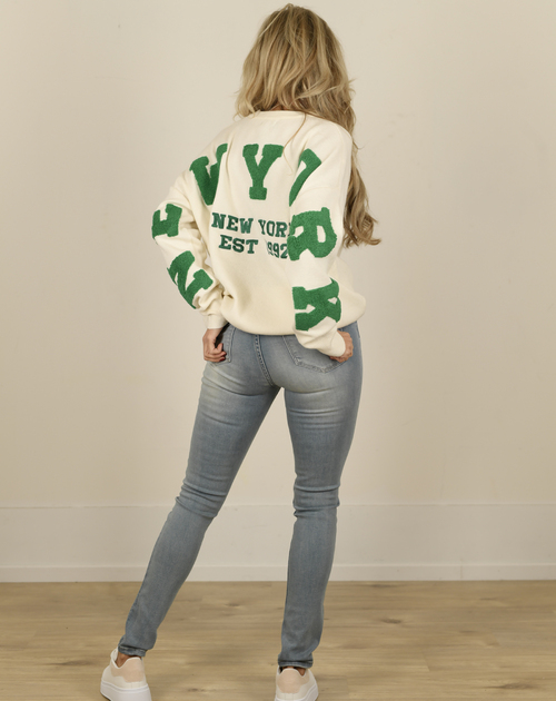 Trui New York wide groen met witte4 letters - 2