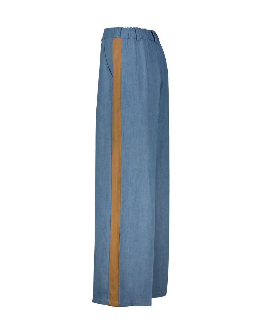 Lange broek wide met beige streep op zijkant 177995_01_Alina-jeans-_Front1-copie.jpg