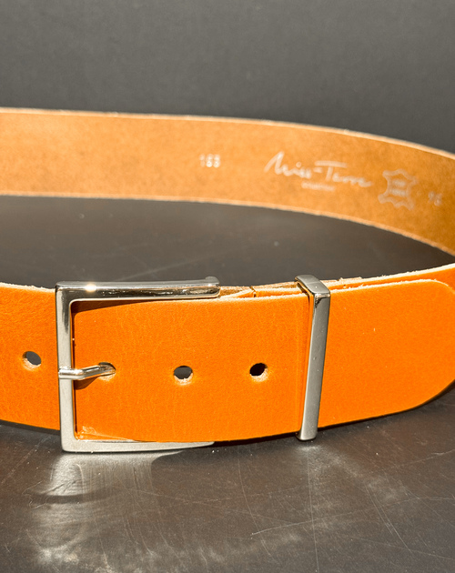 bredere riem met gouden sluiting