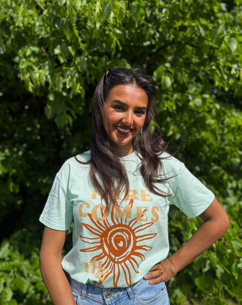 t-shirt korte mouw here comes the sun