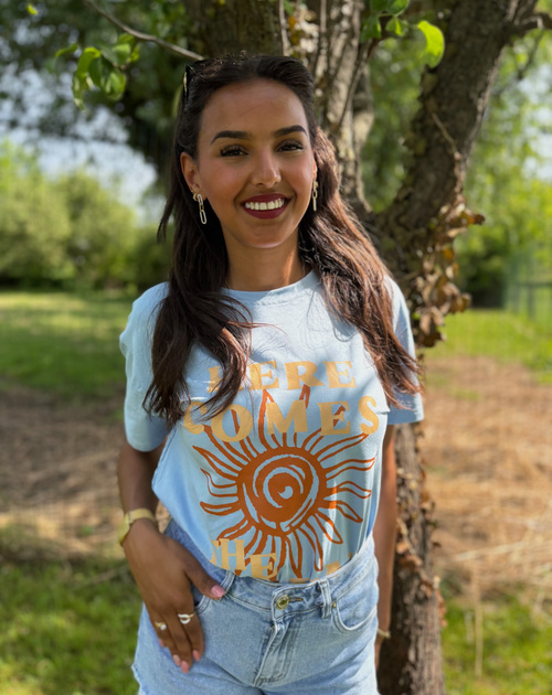 t-shirt korte mouw here comes the sun
