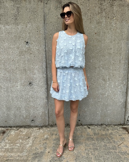 Kort shortje met bloemen