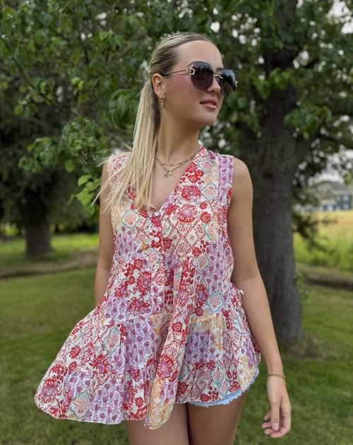 bloesje mouwloos met print
