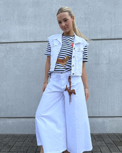3/4 de broek met teckel sleutelhanger 