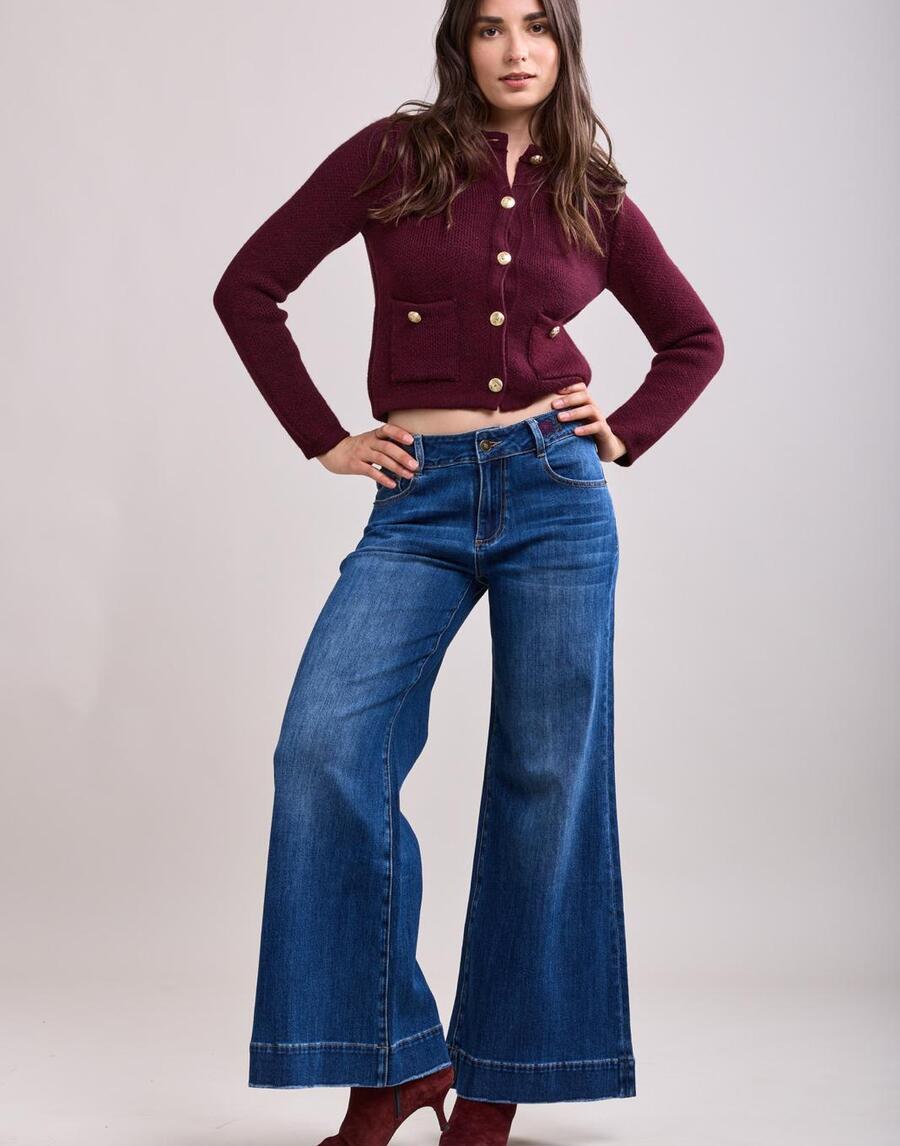 lange broek jeans wide en broderie in taille en achterzak 179453_01_WhatsApp-Image-2025-07-30-at-08-31-29-1.jpeg