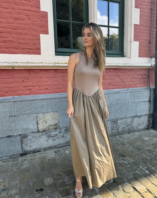 jurk lang mouwloos effen