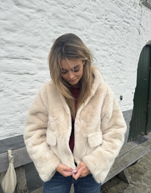 thumbnail - 179451_01_IMG_7643.jpeg