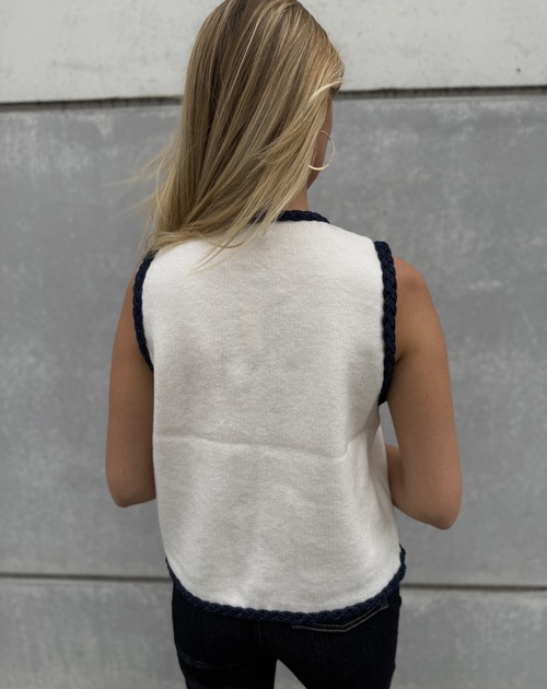 Gilet zonder mouwen met knopen - 2