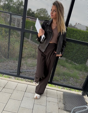 thumbnail - 179798_01_IMG_3932.jpg