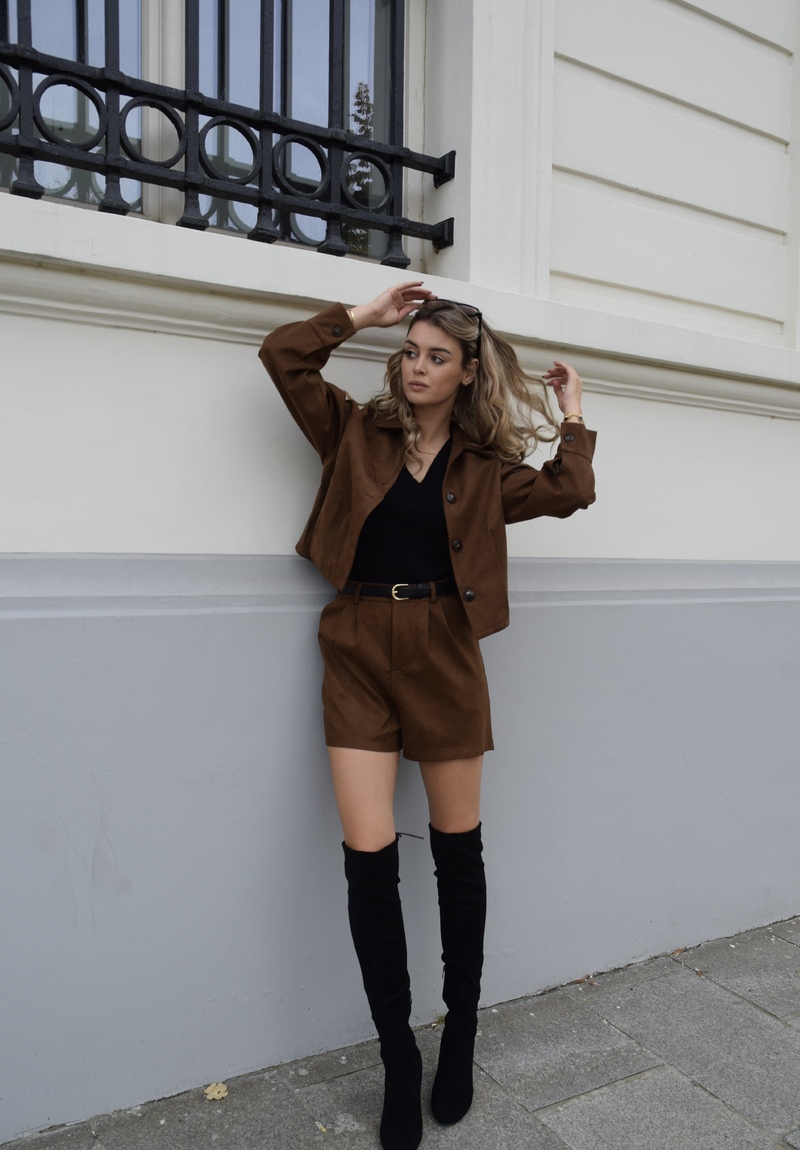 Look 8