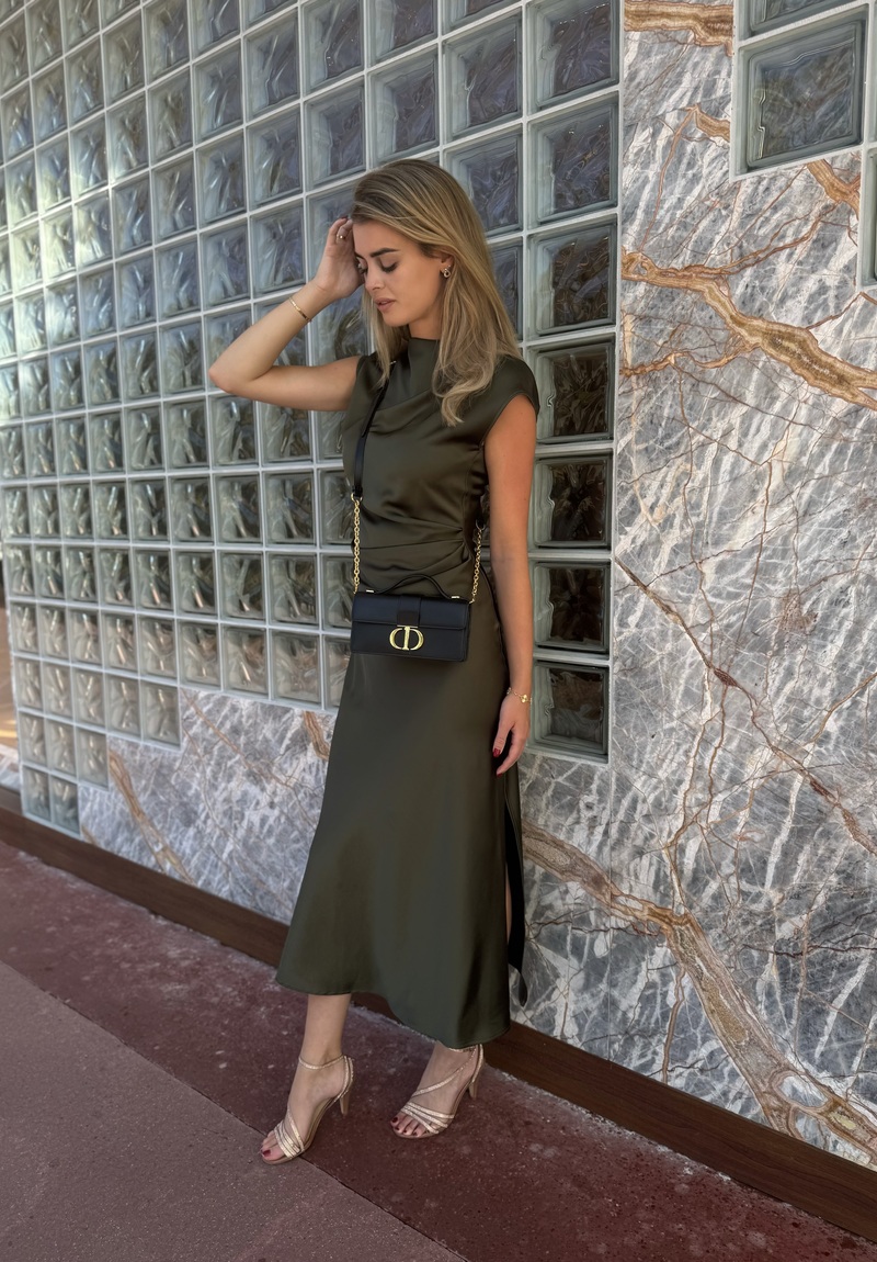 Look 15
