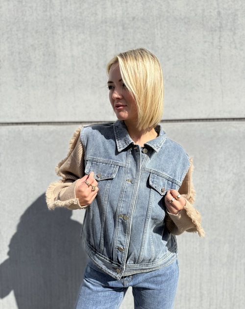 jeansvest met gebreide mouw