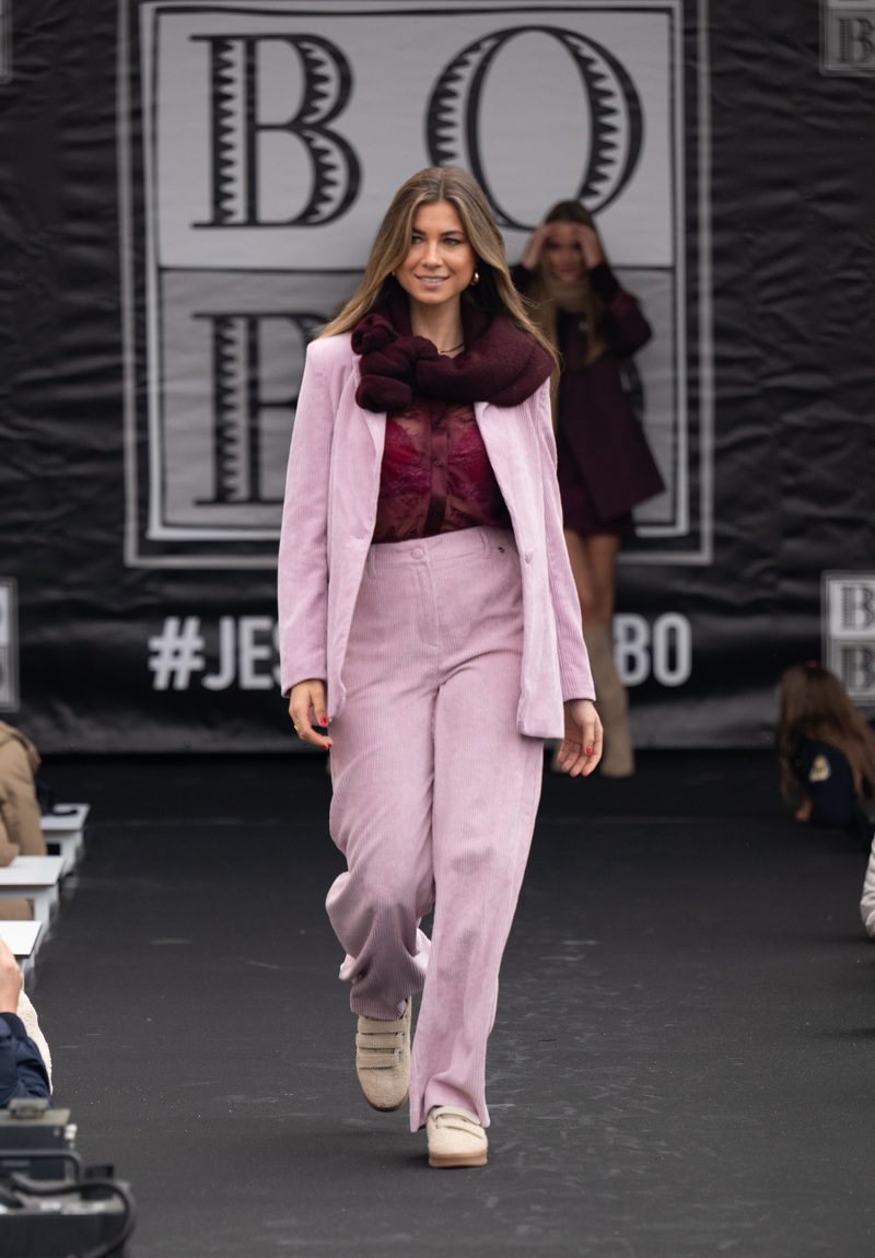 Look 8 axelle