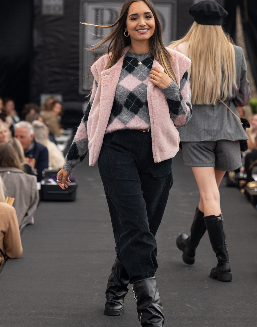 180210_01_Bobo-2025-1054.jpg