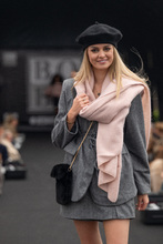 vest met binder op heup