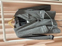 vest met binder op heup