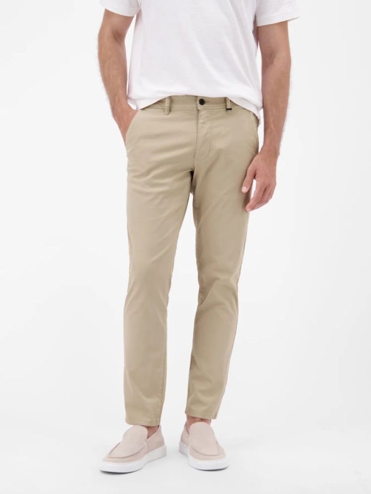 2009136 sandy beige